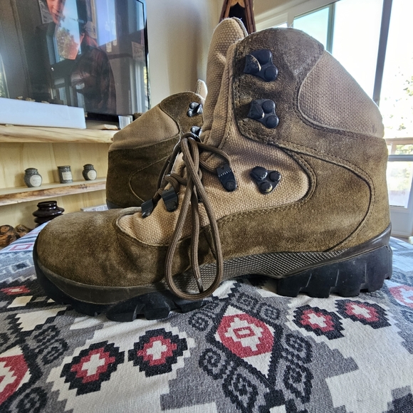 Vintage Merrell Hiking Boots Quest Gore-Tex Size 9.5 - Picture 8 of 9